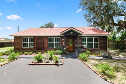 House in Mulberry, Florida 3 bedrooms, 117.06 sq.m. № 1902334 - photo 1