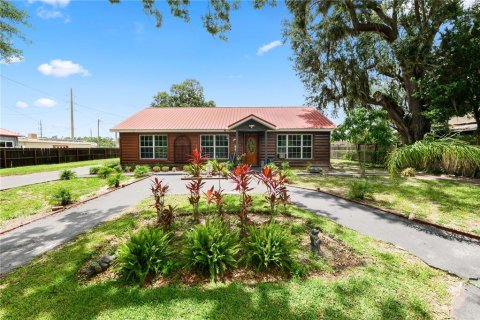 House in Mulberry, Florida 3 bedrooms, 117.06 sq.m. № 1902334 - photo 2