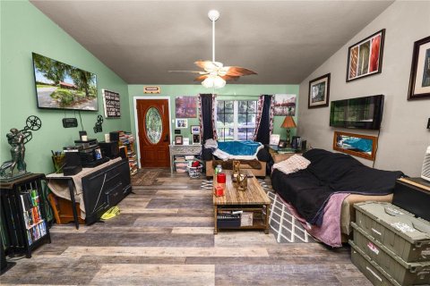 House in Mulberry, Florida 3 bedrooms, 117.06 sq.m. № 1902334 - photo 4
