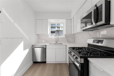 Купить кондоминиум в Майами-Бич, Флорида 1 спальня, 74.32м2, № 1972040 - фото 13