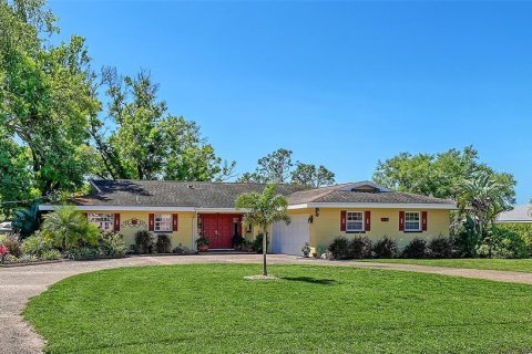 House in Sarasota, Florida 3 bedrooms, 225.29 sq.m. № 2142927