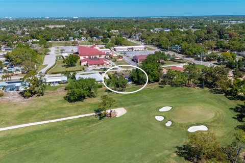 House in Sarasota, Florida 3 bedrooms, 225.29 sq.m. № 2142927 - photo 18
