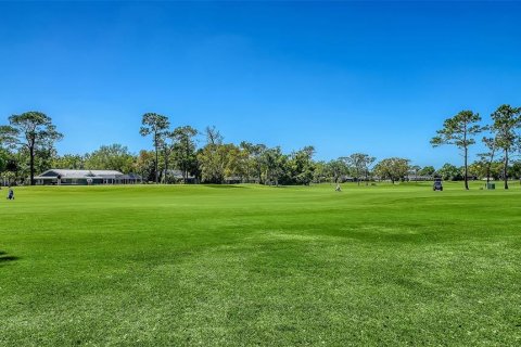 House in Sarasota, Florida 3 bedrooms, 225.29 sq.m. № 2142927 - photo 17