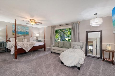 House in Sarasota, Florida 3 bedrooms, 225.29 sq.m. № 2142927 - photo 10