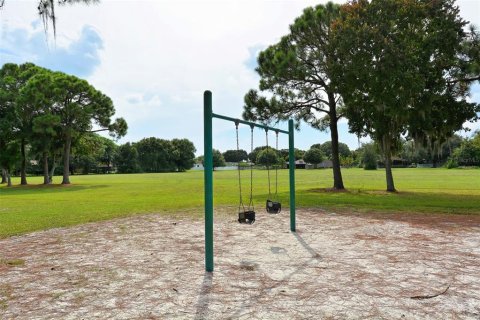 House in Sarasota, Florida 3 bedrooms, 225.29 sq.m. № 2142927 - photo 27