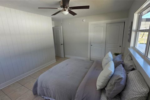 House in Sarasota, Florida 3 bedrooms, 186.36 sq.m. № 2214818 - photo 20