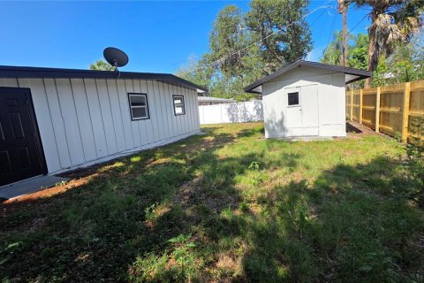 House in Sarasota, Florida 3 bedrooms, 186.36 sq.m. № 2214818 - photo 27