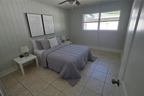 House in Sarasota, Florida 3 bedrooms, 186.36 sq.m. № 2214818 - photo 17
