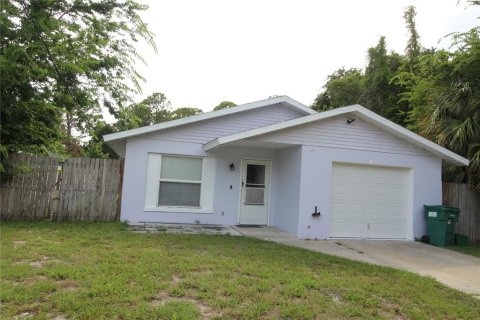 Casa en Holly Hill, Florida 2 dormitorios, 164.25 m2 № 2233621