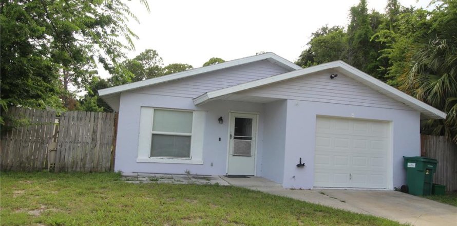 House in Holly Hill, Florida 2 bedrooms, 164.25 sq.m. № 2233621