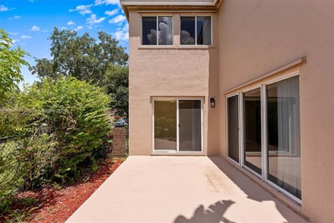 Adosado en venta en Davie, Florida, 4 dormitorios, 175.21 m2 № 1799521 - foto 18