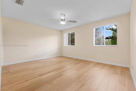 Adosado en venta en Davie, Florida, 4 dormitorios, 175.21 m2 № 1799521 - foto 22
