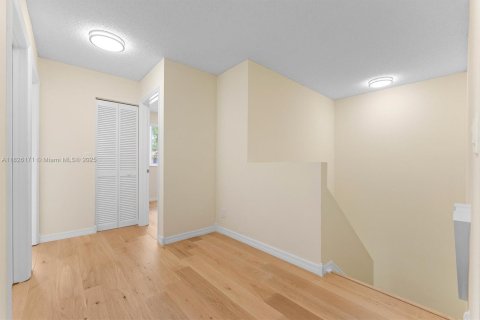 Adosado en venta en Davie, Florida, 4 dormitorios, 175.21 m2 № 1799521 - foto 21