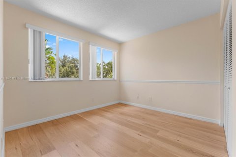 Adosado en venta en Davie, Florida, 4 dormitorios, 175.21 m2 № 1799521 - foto 26