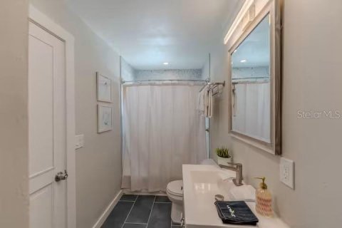Immobilier commercial à vendre à Redington Shores, Floride: 308.34 m2 № 2416668 - photo 11
