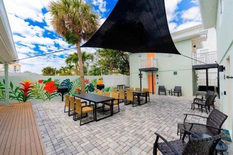 Immobilier commercial à vendre à Redington Shores, Floride: 308.34 m2 № 2416668 - photo 7