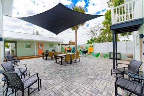 Immobilier commercial à vendre à Redington Shores, Floride: 308.34 m2 № 2416668 - photo 4