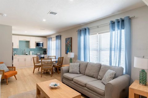 Immobilier commercial à vendre à Redington Shores, Floride: 308.34 m2 № 2416668 - photo 30