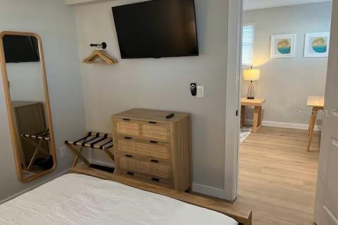 Immobilier commercial à vendre à Redington Shores, Floride: 308.34 m2 № 2416668 - photo 22
