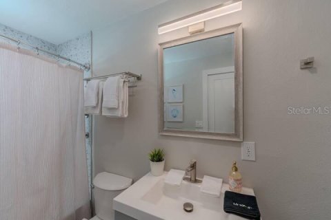 Immobilier commercial à vendre à Redington Shores, Floride: 308.34 m2 № 2416668 - photo 14