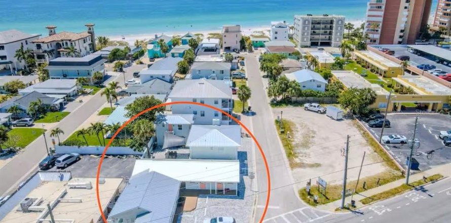 Immobilier commercial à Redington Shores, Floride 308.34 m2 № 2416668