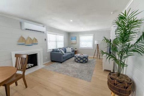 Immobilier commercial à vendre à Redington Shores, Floride: 308.34 m2 № 2416668 - photo 18