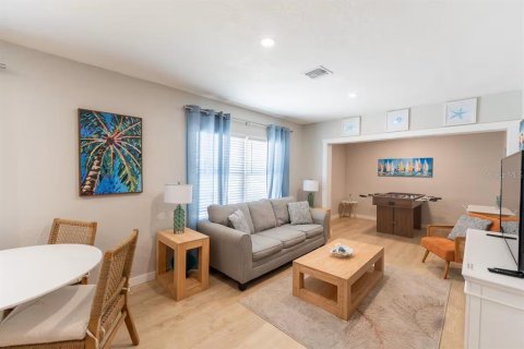 Immobilier commercial à vendre à Redington Shores, Floride: 308.34 m2 № 2416668 - photo 28