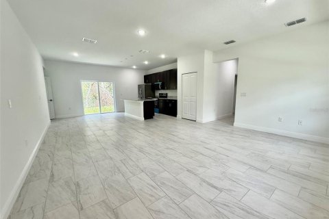 Casa en venta en Citrus Springs, Florida, 4 dormitorios, 146.79 m2 № 1913758 - foto 6