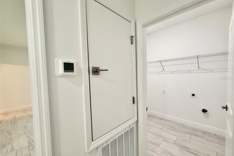 Купить виллу или дом в Ситрэс-Спрингс, Флорида 8 комнат, 146.79м2, № 1913758 - фото 7