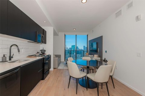 Condo in Miami, Florida, 2 bedrooms  № 2248000 - photo 4