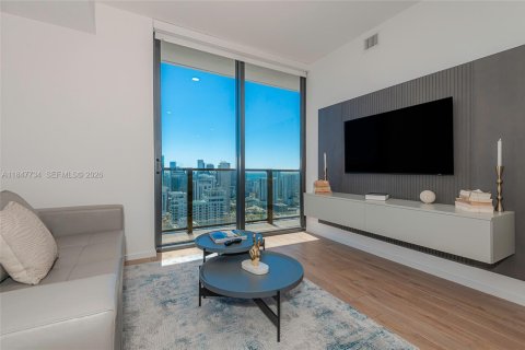 Condo in Miami, Florida, 2 bedrooms  № 2248000 - photo 2