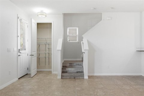 House in Windermere, Florida 4 bedrooms, 207.73 sq.m. № 2133810 - photo 11