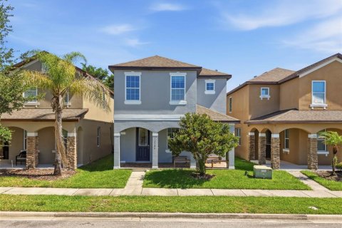 House in Windermere, Florida 4 bedrooms, 207.73 sq.m. № 2133810 - photo 2