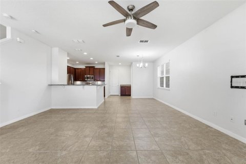 House in Windermere, Florida 4 bedrooms, 207.73 sq.m. № 2133810 - photo 17