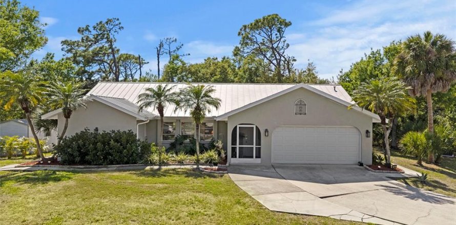 Villa ou maison à Port Charlotte, Floride 3 chambres, 184.32 m2 № 2216659