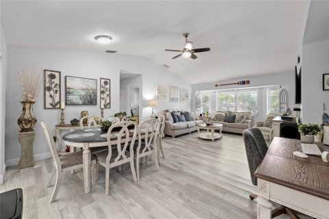 Villa ou maison à vendre à Port Charlotte, Floride: 3 chambres, 184.32 m2 № 2216659 - photo 4