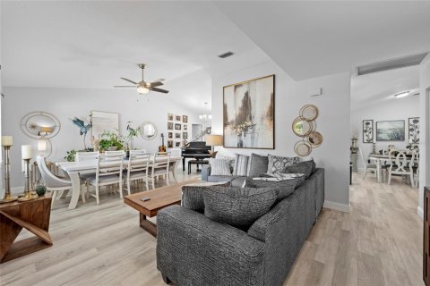 Villa ou maison à vendre à Port Charlotte, Floride: 3 chambres, 184.32 m2 № 2216659 - photo 6