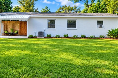 Villa ou maison à vendre à Orlando, Floride: 2 chambres, 87.33 m2 № 2422787 - photo 2