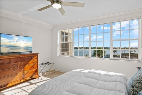Copropriété à vendre à Sarasota, Floride: 3 chambres, 204.38 m2 № 2099777 - photo 17