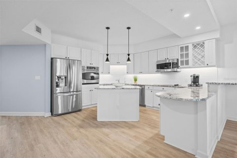 Copropriété à vendre à Sarasota, Floride: 3 chambres, 204.38 m2 № 2099777 - photo 8