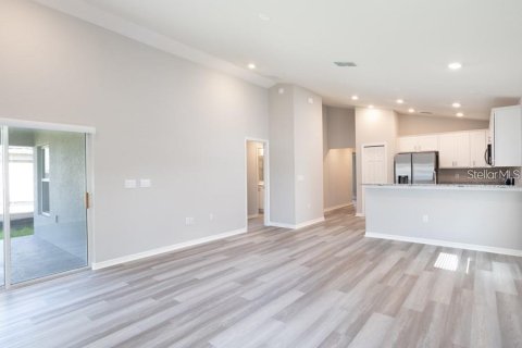 House in Winter Haven, Florida 3 bedrooms, 126.16 sq.m. № 1853120 - photo 8