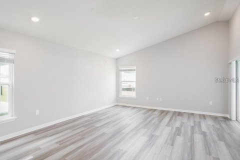 House in Winter Haven, Florida 3 bedrooms, 126.16 sq.m. № 1853120 - photo 11
