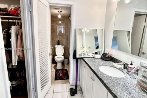 Condominio en alquiler en Miami Beach, Florida, 1 dormitorio, 62.43 m2 № 2056714 - foto 9