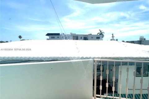 Condominio en alquiler en Miami Beach, Florida, 1 dormitorio, 62.43 m2 № 2056714 - foto 5