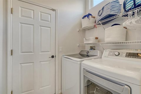 Casa en venta en Sarasota, Florida, 3 dormitorios, 177.91 m2 № 1759679 - foto 18