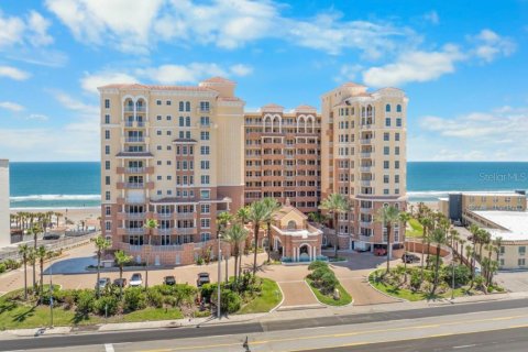 Condo à Daytona Beach, Floride, 3 chambres № 2205654