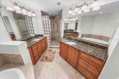 Condo in Daytona Beach, Florida, 3 bedrooms № 2205654 - photo 29