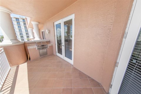 Condo in Daytona Beach, Florida, 3 bedrooms № 2205654 - photo 18