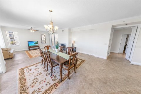 Condo in Daytona Beach, Florida, 3 bedrooms № 2205654 - photo 5