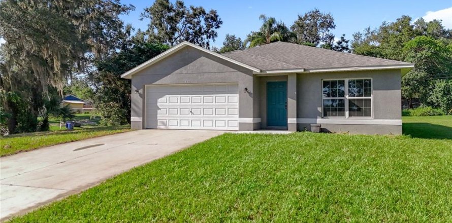 Casa en Groveland, Florida 3 dormitorios, 135.08 m2 № 1915997